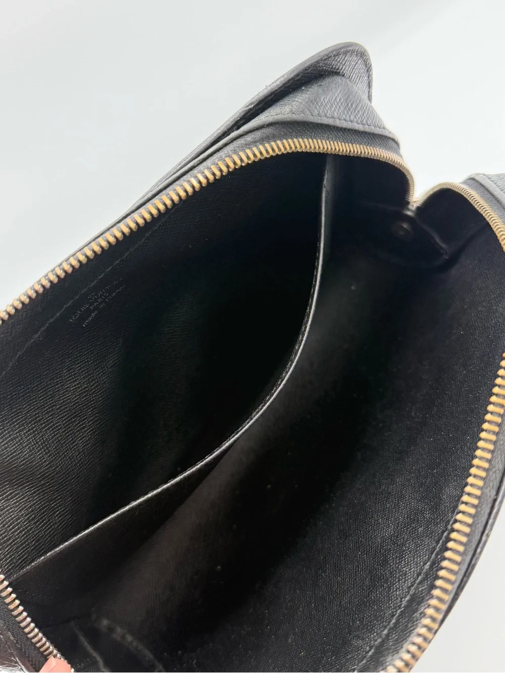 Louis Vuitton Taiga Leather Baikal Clutch Organizer Wristlet Black